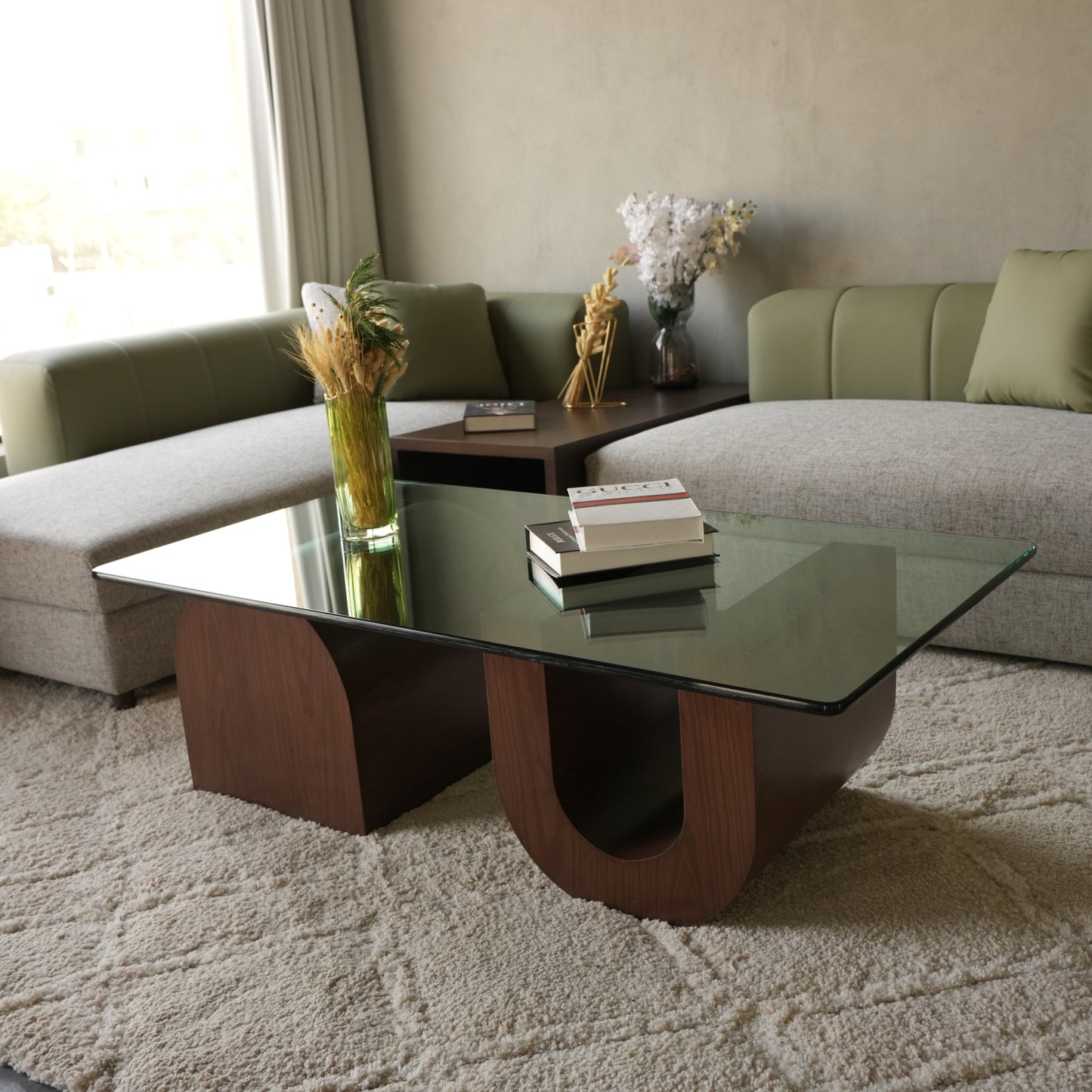 OLIVIA Main Table