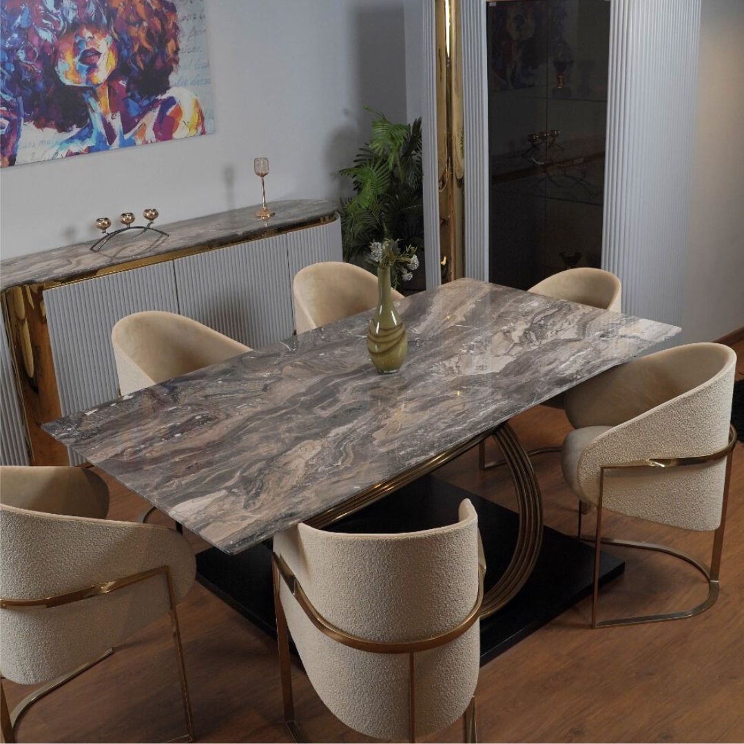 AVANCE Dining Room