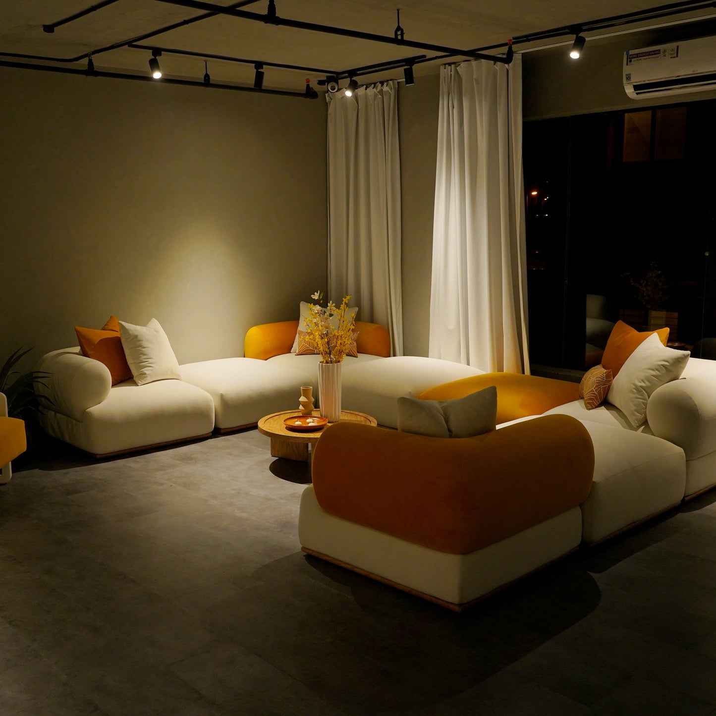 HERMIONE Living Room