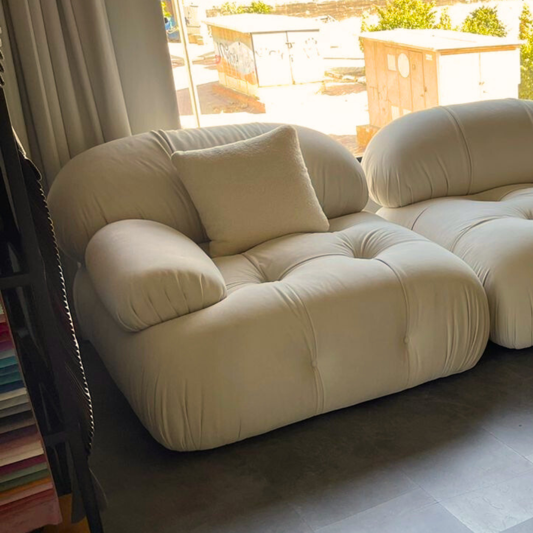 QUARTAN Living Room
