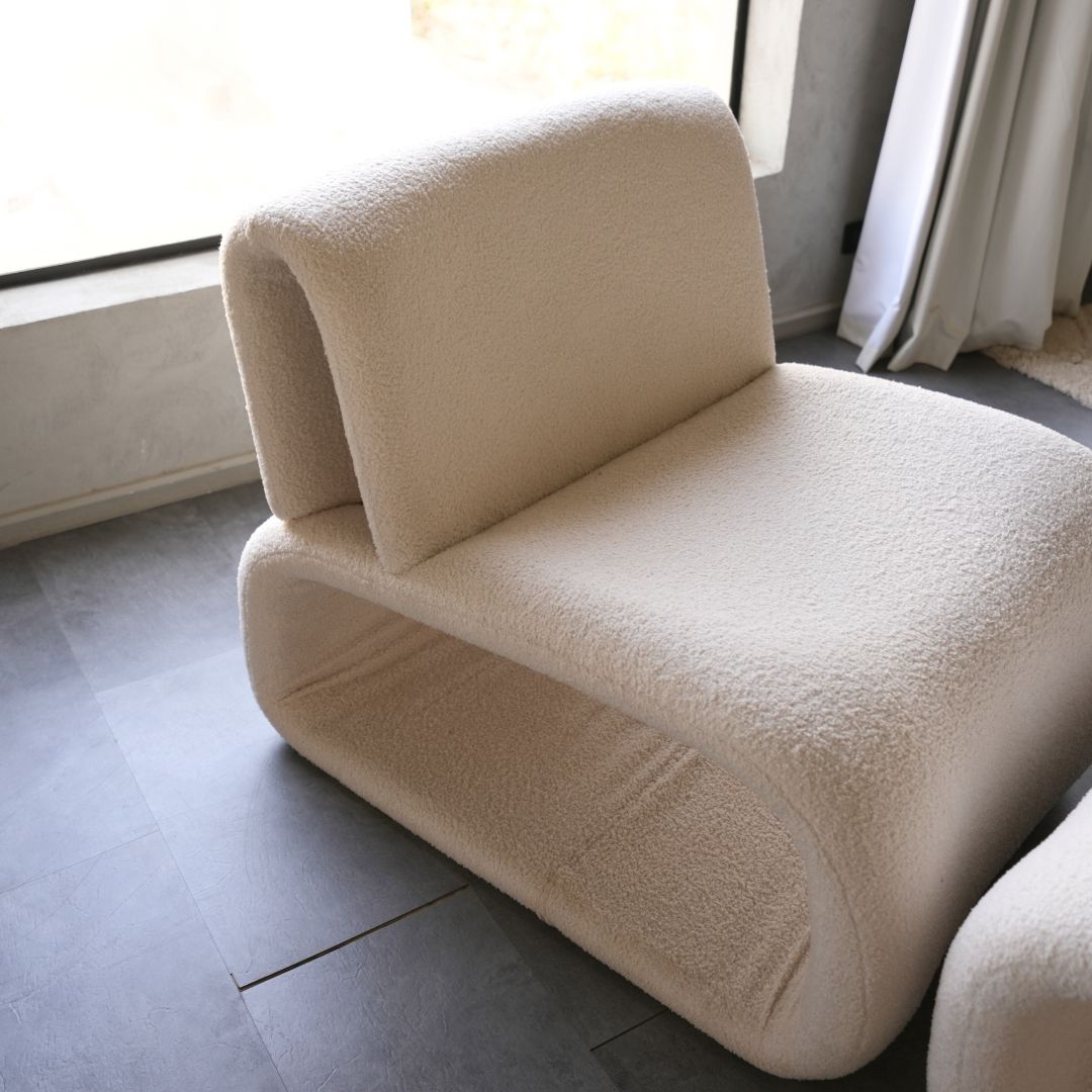 Chaise Lounge