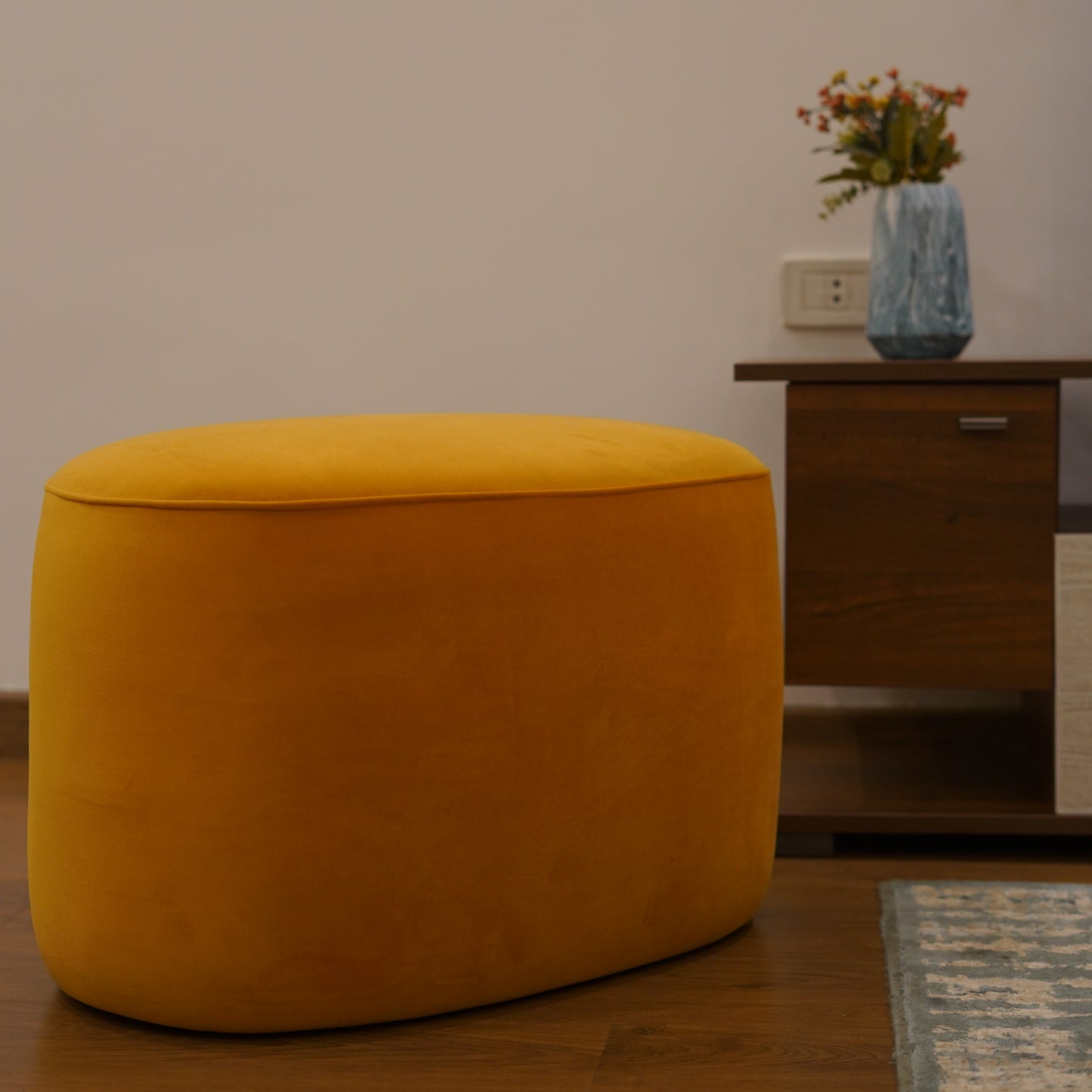 GLORIA Living Room