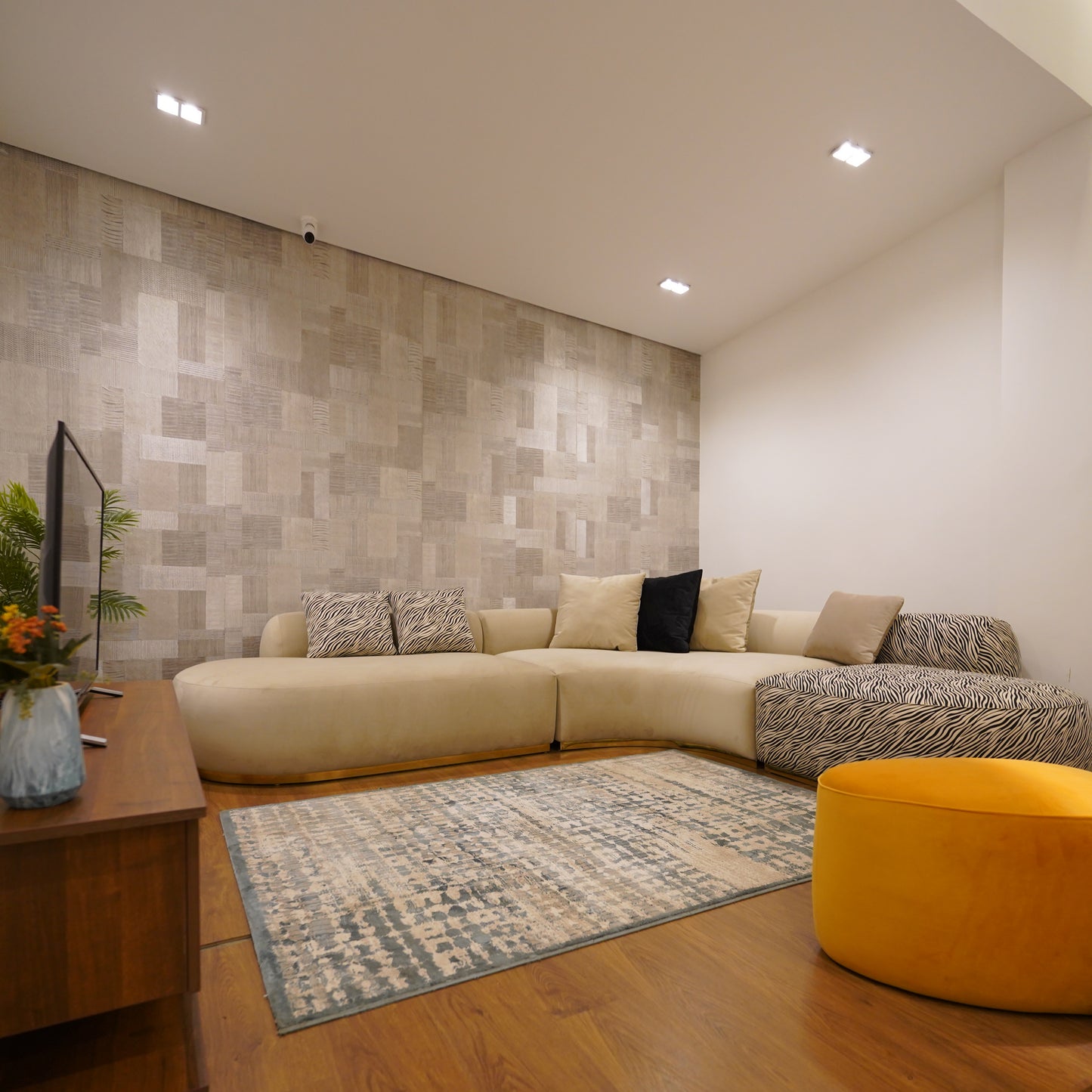 GLORIA Living Room