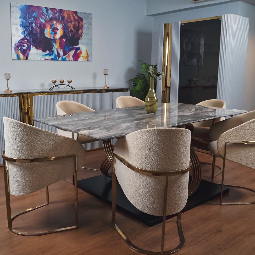 AVANCE Dining Room