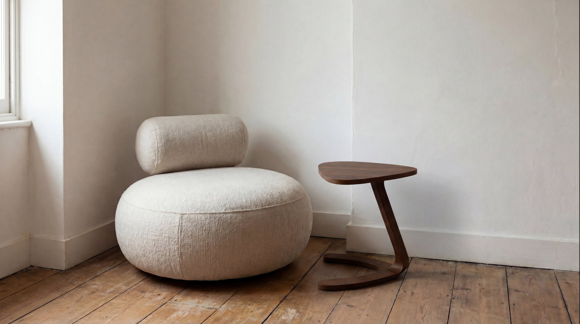 NOAH Furniture - HECTOR - angle view